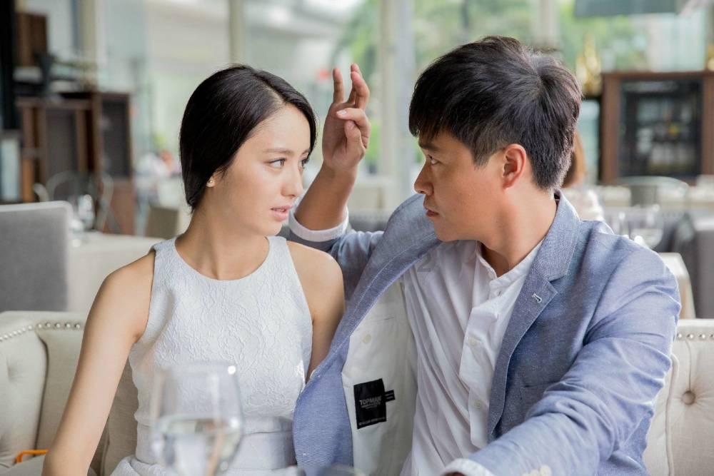 晚上该怎么跟女生聊天呢?—你问我答|有问必答平台