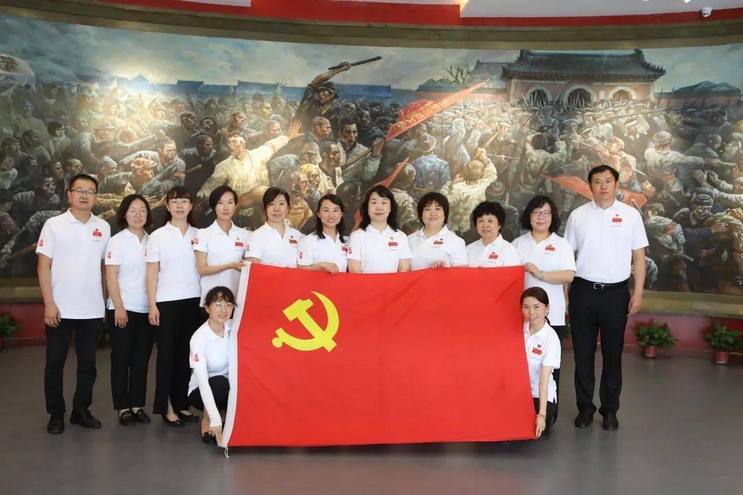 吵架了，我让男朋友搬出去住，他为什么不理我？游戏画面